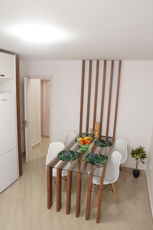 Apartments Manitovac M Niksic Exterior photo